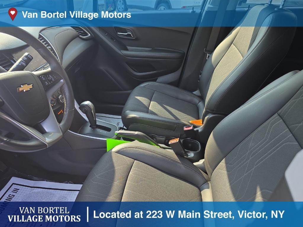 used 2022 Chevrolet Trax car, priced at $18,900