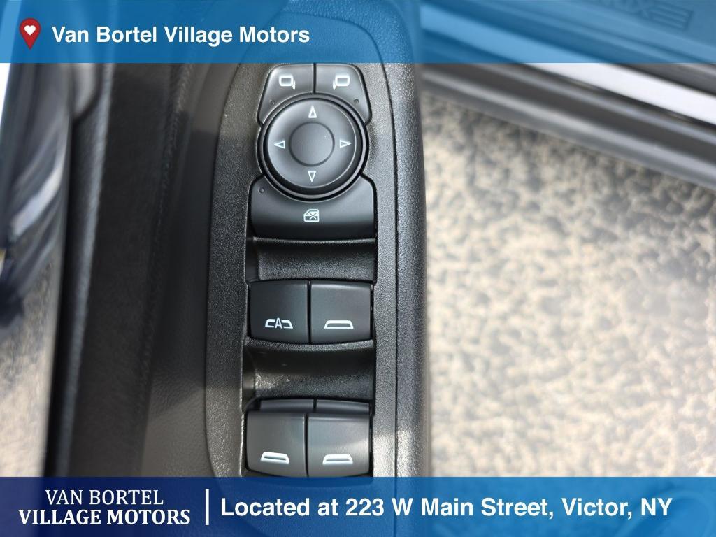 used 2022 Chevrolet Equinox car, priced at $19,500