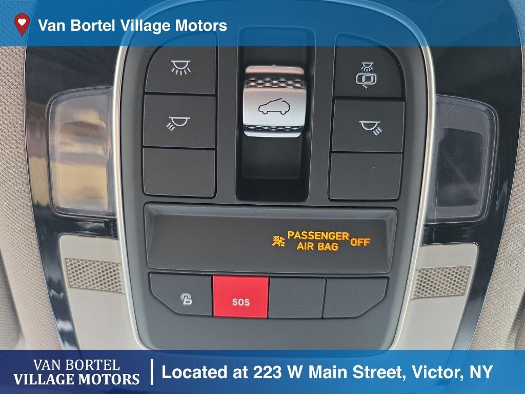 used 2022 Hyundai SANTA FE HEV car, priced at $26,500