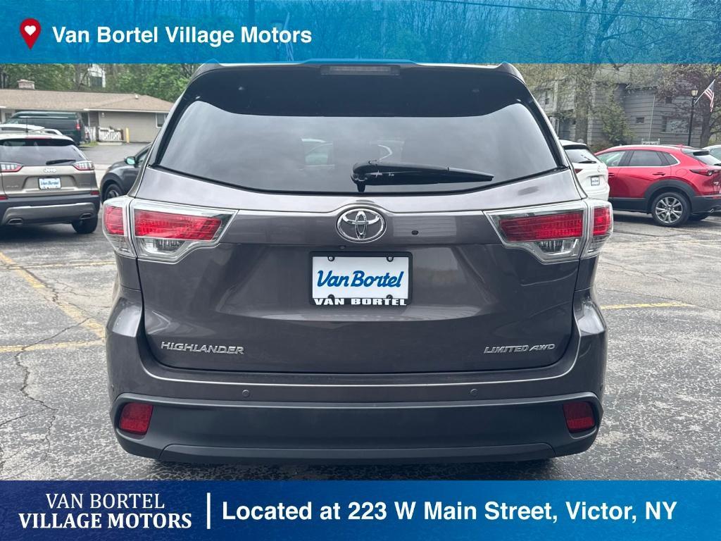 used 2015 Toyota Highlander car, priced at $20,900