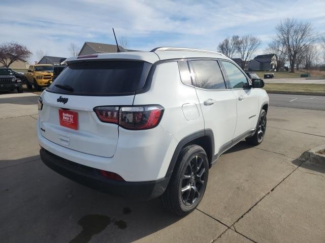 new 2025 Jeep Compass car, priced at $27,178