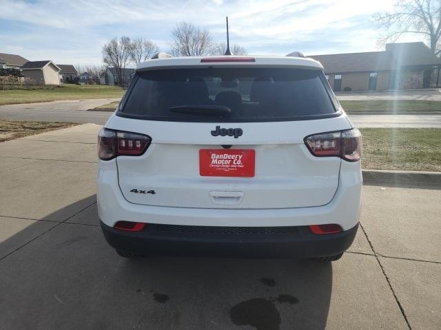 new 2025 Jeep Compass car, priced at $27,178