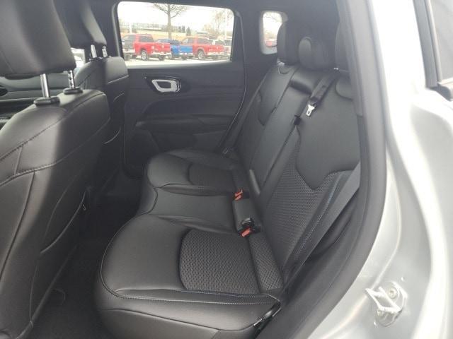 new 2025 Jeep Compass car, priced at $30,112