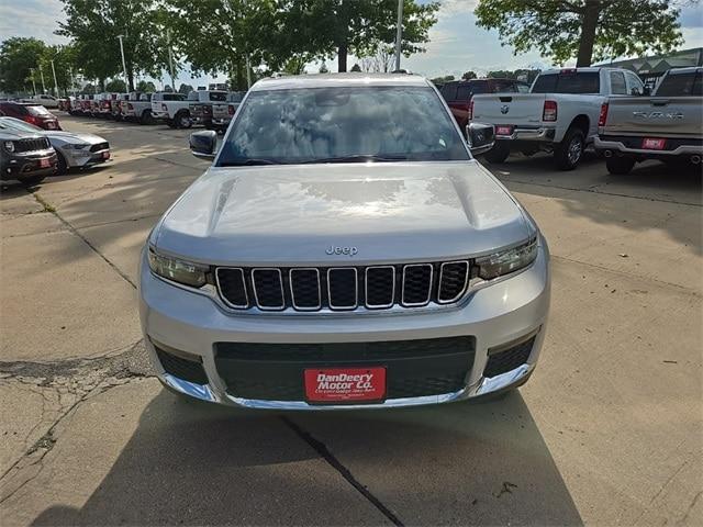 new 2024 Jeep Grand Cherokee L car, priced at $41,114