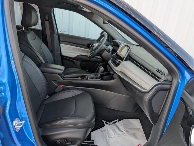 used 2024 Jeep Compass car, priced at $27,200