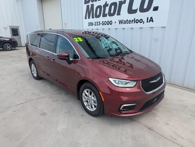 used 2023 Chrysler Pacifica car, priced at $30,201