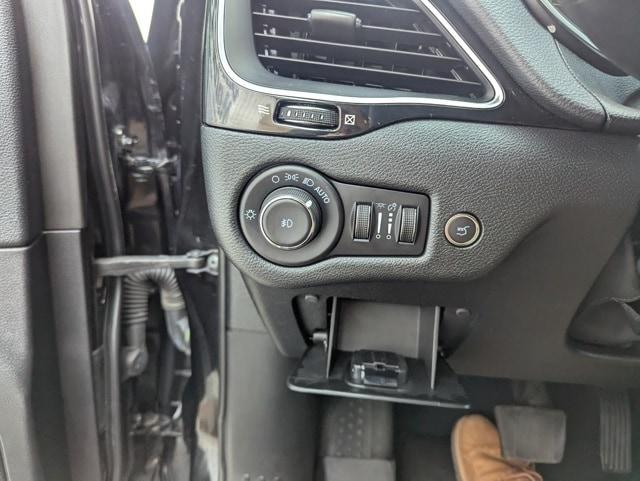 used 2023 Jeep Cherokee car, priced at $23,892