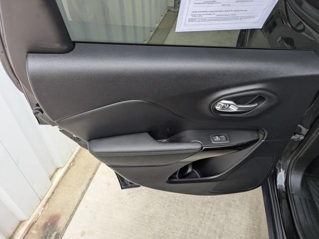 used 2023 Jeep Cherokee car, priced at $23,892