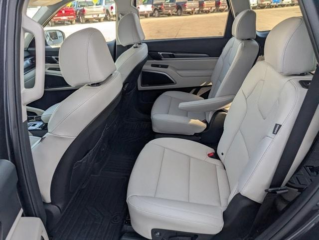 used 2025 Kia Telluride car, priced at $39,240