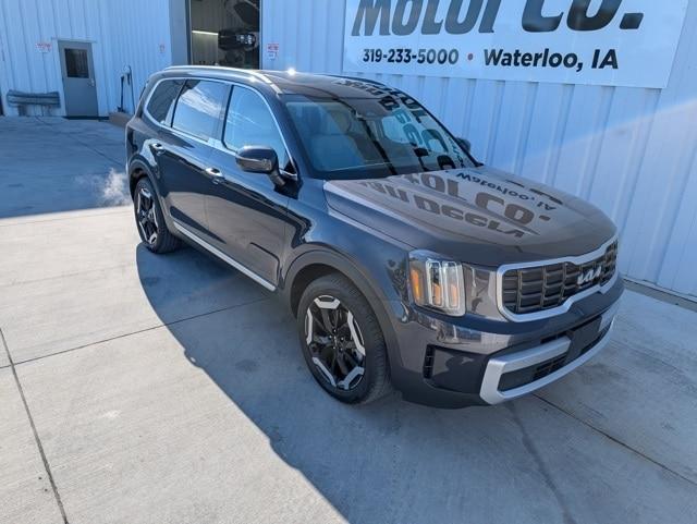 used 2025 Kia Telluride car, priced at $39,240