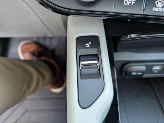 used 2025 Kia Telluride car, priced at $39,240