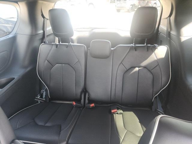 new 2025 Chrysler Pacifica car, priced at $47,698