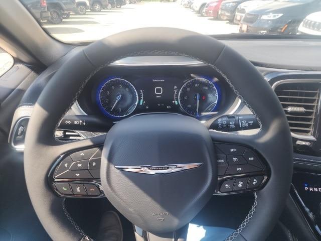 new 2025 Chrysler Pacifica car, priced at $47,698
