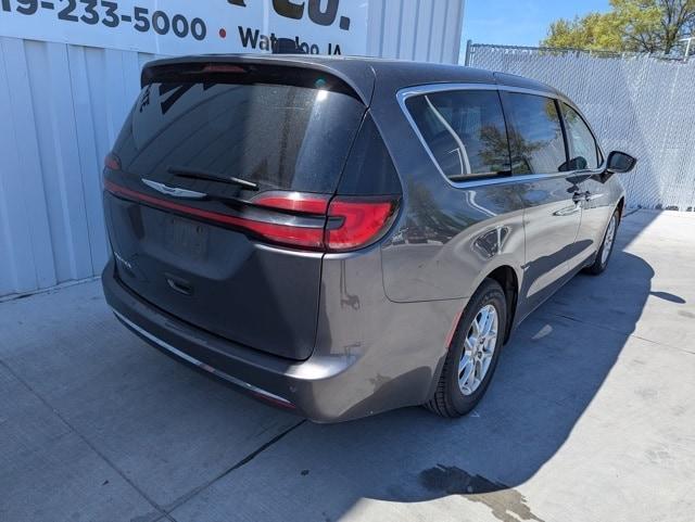used 2023 Chrysler Pacifica car, priced at $23,625
