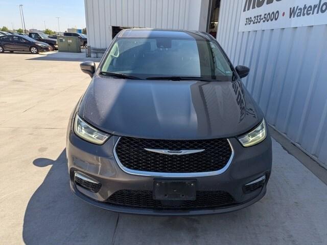 used 2023 Chrysler Pacifica car, priced at $23,625