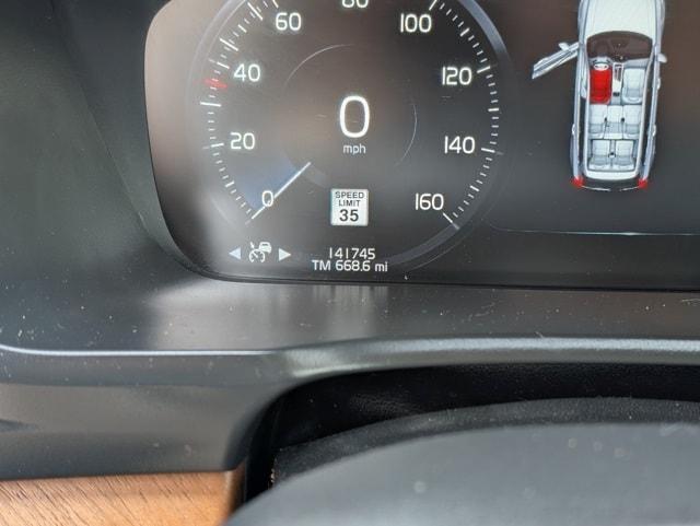 used 2018 Volvo XC90 car, priced at $14,440