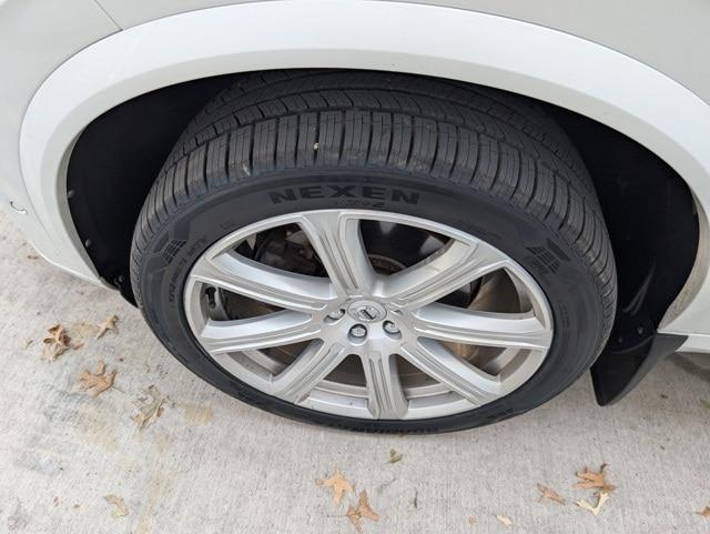 used 2018 Volvo XC90 car, priced at $14,440
