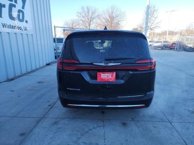 new 2025 Chrysler Pacifica car, priced at $40,205