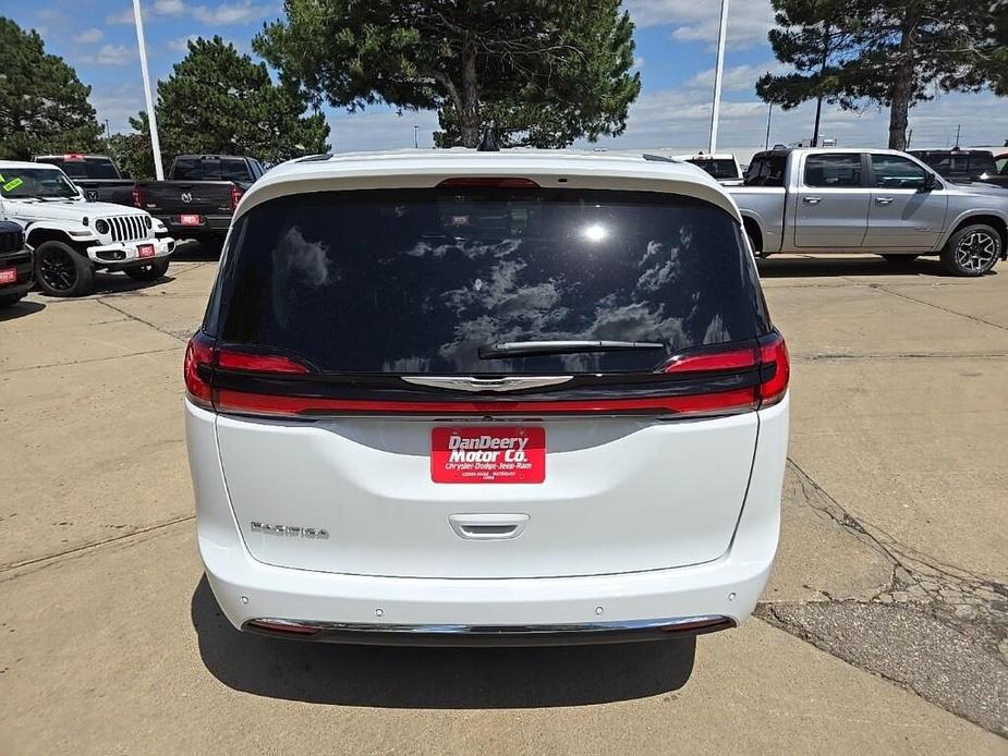 new 2024 Chrysler Pacifica car, priced at $42,081