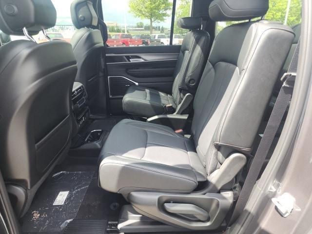 new 2025 Jeep Wagoneer car, priced at $70,271