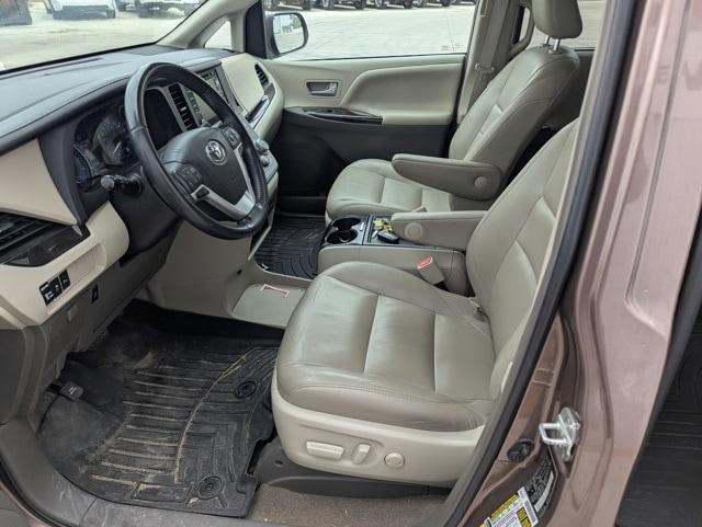 used 2018 Toyota Sienna car, priced at $25,561
