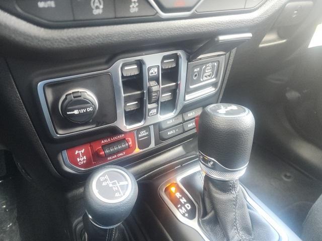 new 2025 Jeep Wrangler car, priced at $51,722
