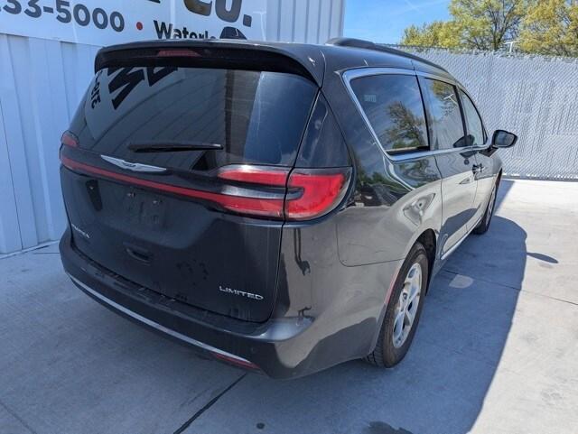 used 2023 Chrysler Pacifica car, priced at $28,065