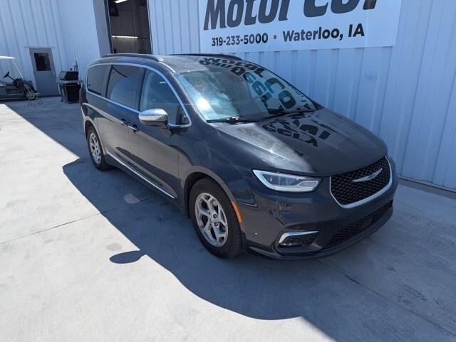 used 2023 Chrysler Pacifica car, priced at $28,065