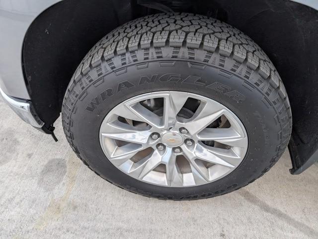 used 2021 Chevrolet Silverado 1500 car, priced at $31,992