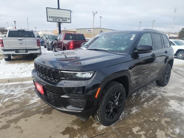 new 2025 Jeep Grand Cherokee car, priced at $39,769