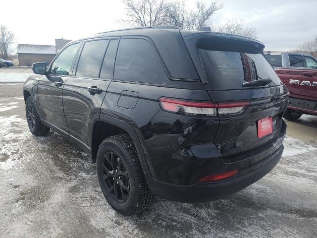 new 2025 Jeep Grand Cherokee car, priced at $39,769