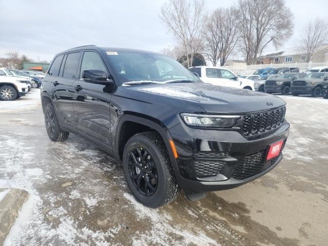 new 2025 Jeep Grand Cherokee car, priced at $39,769