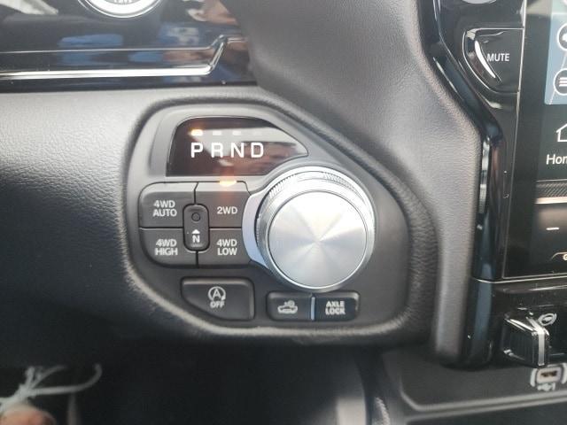 new 2025 Ram 1500 car, priced at $62,622
