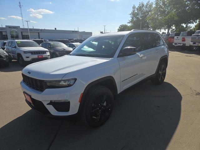 new 2024 Jeep Grand Cherokee car, priced at $47,124