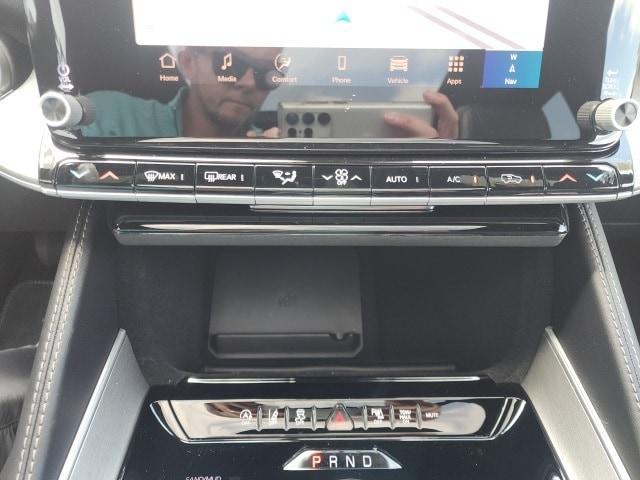 new 2025 Jeep Wagoneer car, priced at $68,277