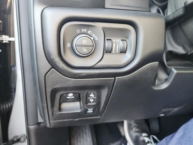 new 2025 Ram 1500 car, priced at $52,996