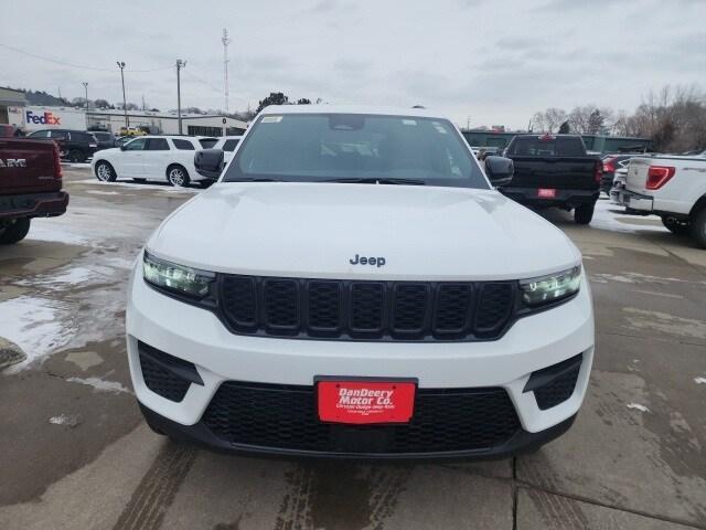 new 2025 Jeep Grand Cherokee car, priced at $39,458