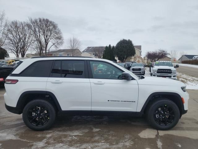 new 2025 Jeep Grand Cherokee car, priced at $39,458