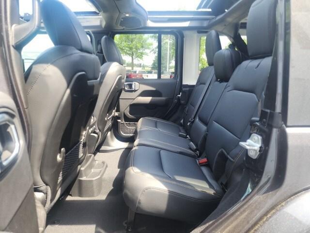new 2025 Jeep Wrangler car, priced at $57,862
