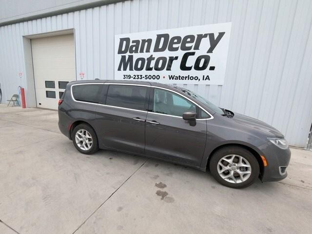used 2020 Chrysler Pacifica car, priced at $19,295