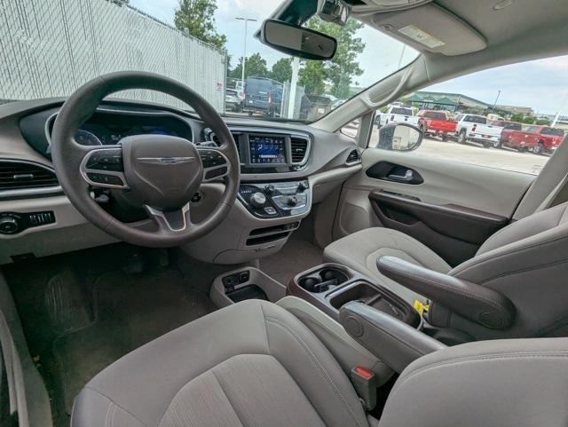 used 2020 Chrysler Pacifica car, priced at $19,295