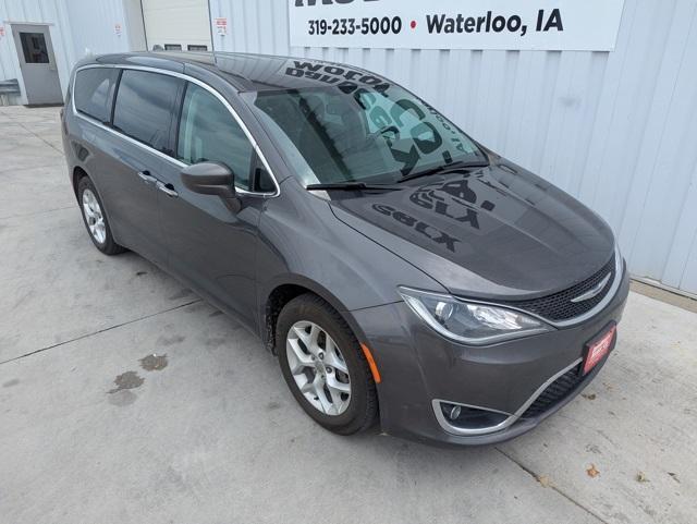 used 2020 Chrysler Pacifica car, priced at $19,295