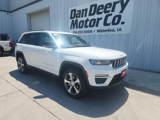 new 2025 Jeep Grand Cherokee car, priced at $50,309