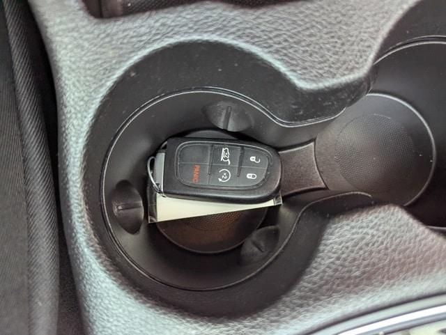 used 2021 Jeep Cherokee car, priced at $25,450