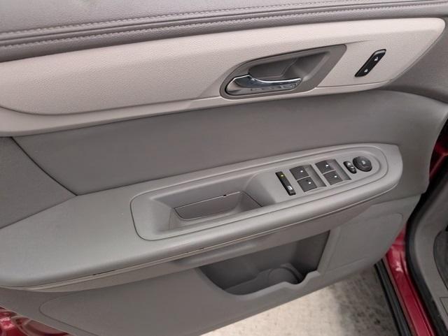 used 2015 Chevrolet Traverse car, priced at $7,843