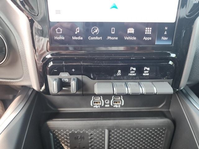 new 2025 Ram 1500 car, priced at $47,600