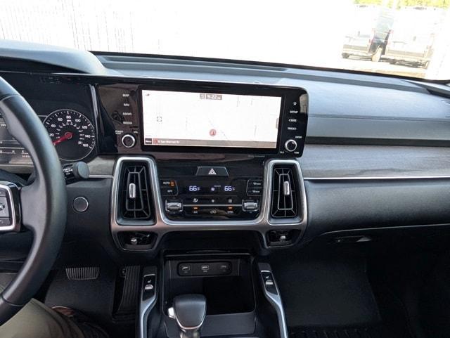 used 2022 Kia Sorento car, priced at $25,201