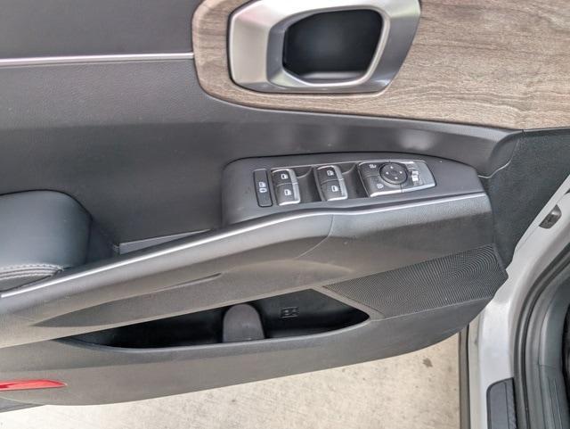 used 2022 Kia Sorento car, priced at $25,201