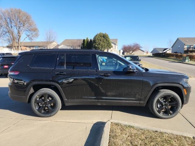 new 2025 Jeep Grand Cherokee L car, priced at $44,944