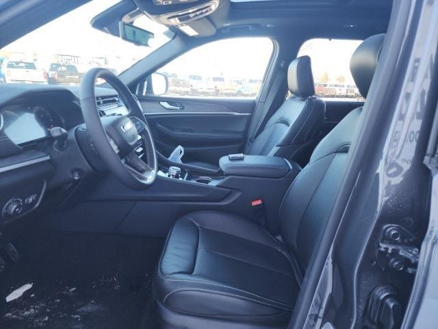 new 2025 Jeep Grand Cherokee L car, priced at $48,125